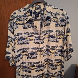 Ivy Crew Men's Blue and Yellow Beach Print Shirt Size L